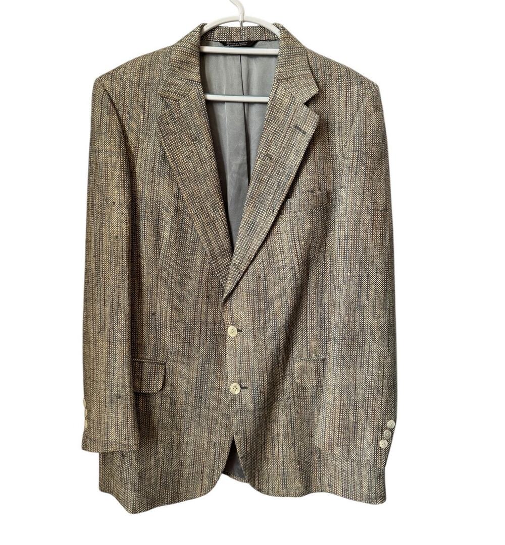 Vintage 100% Silk Golden House for M. Shuartz & co Fishkill NY Blazer size 44 L